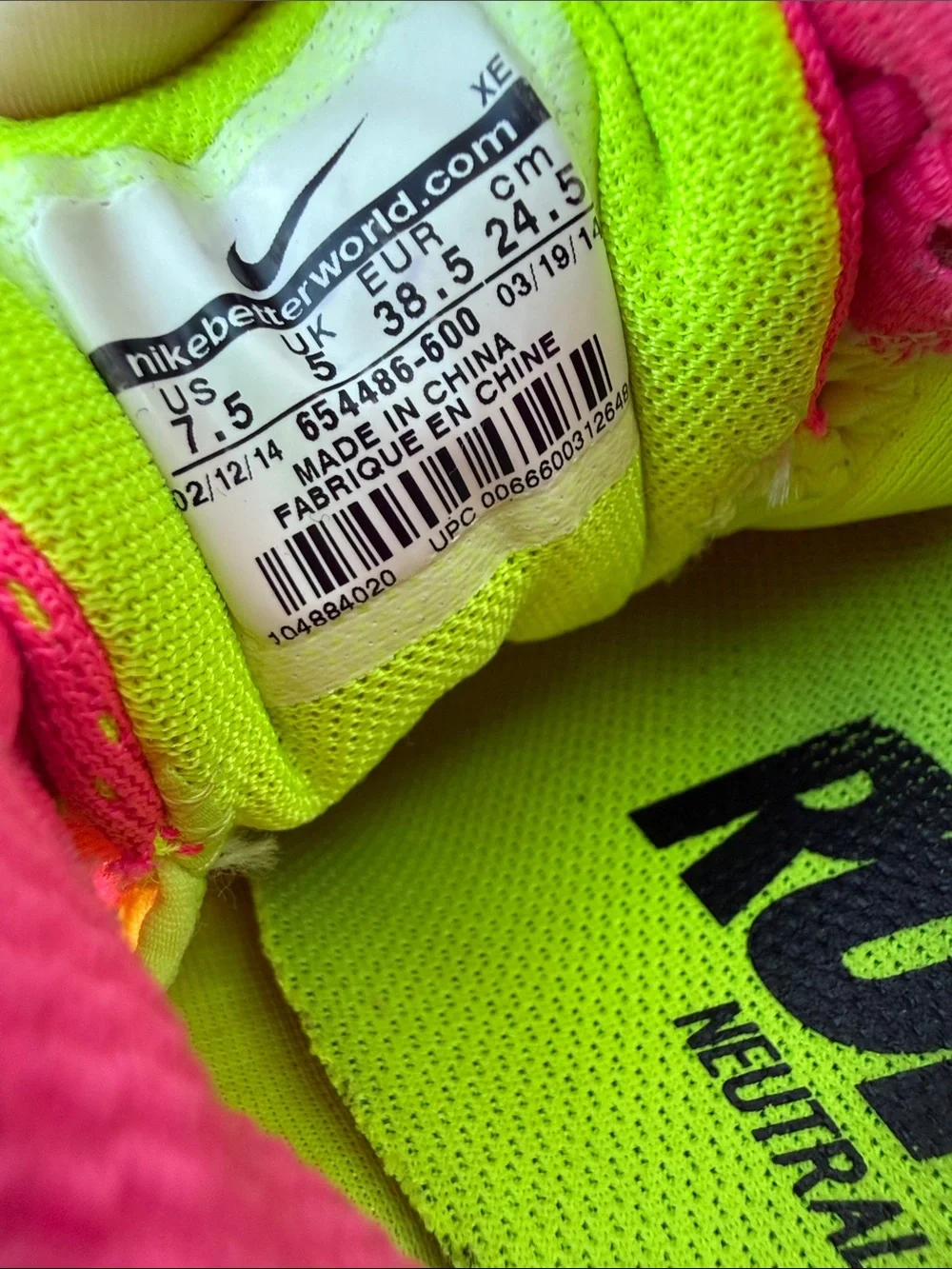 Nike Pegasus 31 Women's Hot Pink and Black Athletic Running Shoes